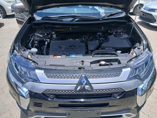 Mitsubishi Outlander SE FWD 2019 Brown