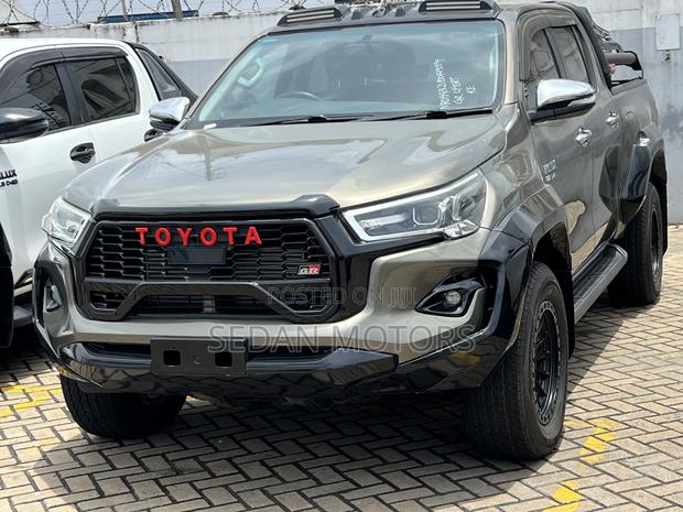 Toyota Hilux 2019 Green