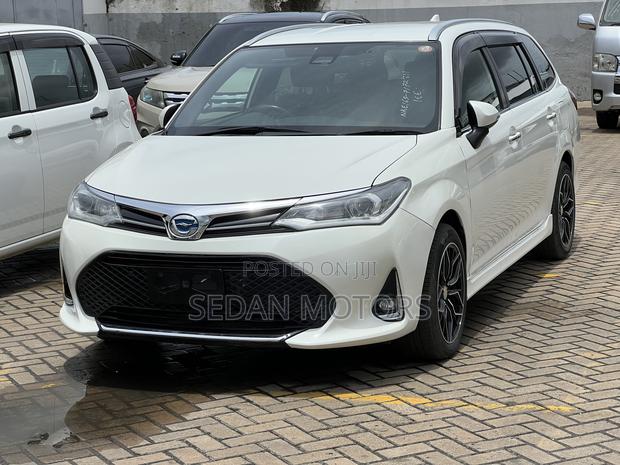 Toyota Corolla Fielder 2019 Off white