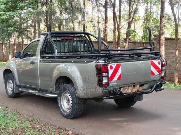Isuzu D-MAX 2019 Silver