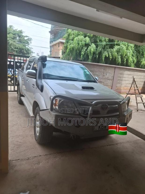 Toyota Hilux 2007 Silver
