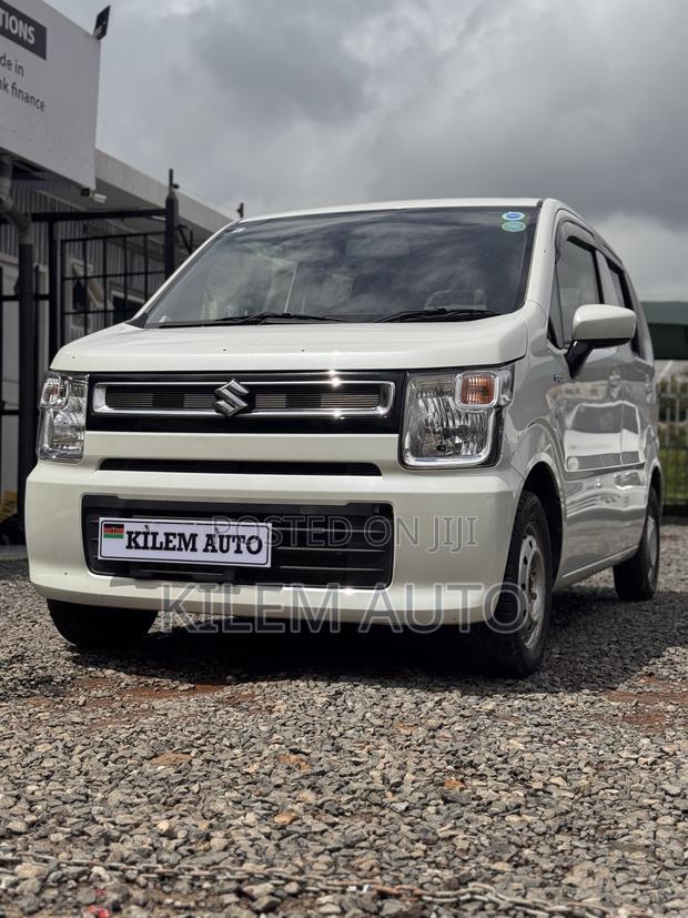 Suzuki Wagon R 660 Hybrid AWD 2019 White