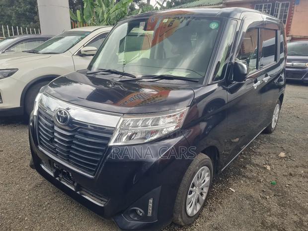 Toyota Roomy 2018 Black