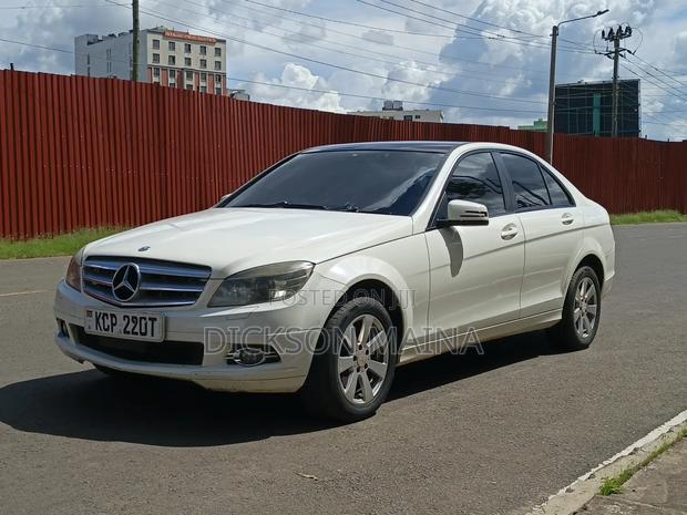 Mercedes-Benz C200 2011 White