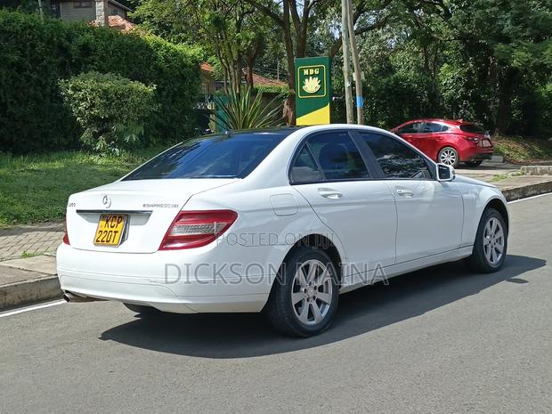 Mercedes-Benz C200 2011 White