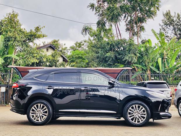 Toyota Harrier 2.0 2019 Black