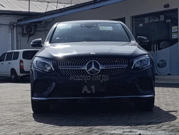 Mercedes-Benz GLC-Class 2019 Blue