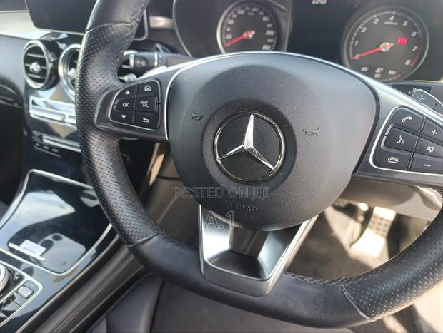 Mercedes-Benz GLC-Class 2019 Blue