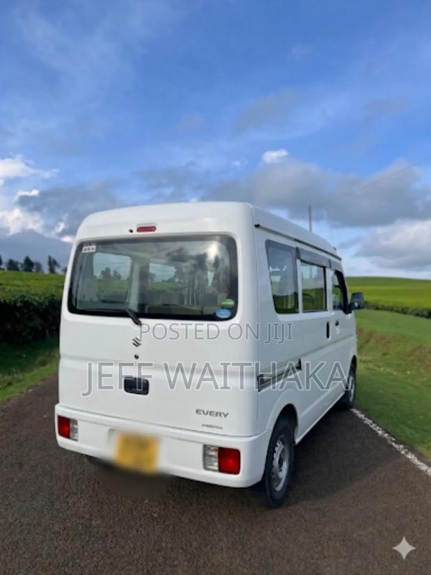 Suzuki Every Wagon 2019 White