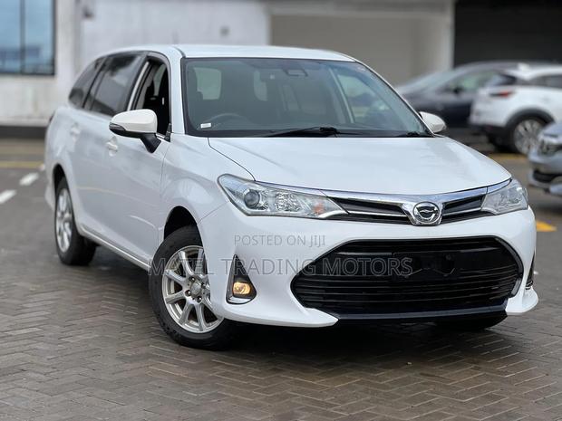 Toyota Corolla Fielder 1.5 Petrol FWD 2018 White