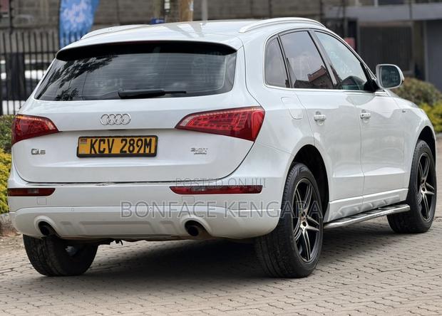 Audi Q5 2.0T Premium Quattro 2012 White