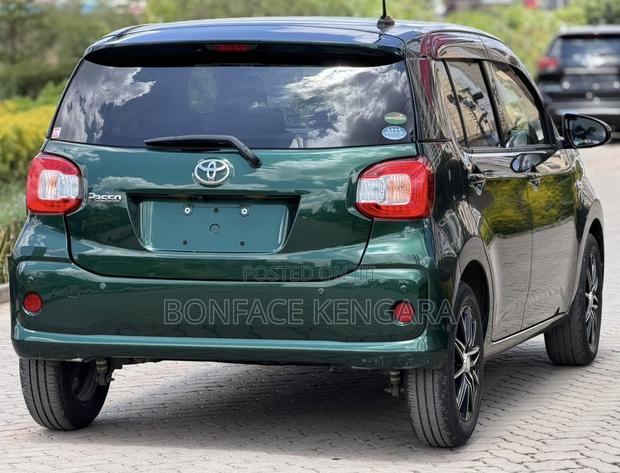 Toyota Passo 1.0 FWD 2020 Green