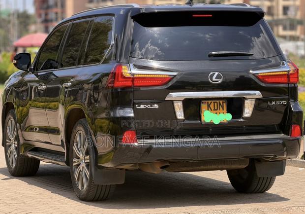 Lexus LX 570 AWD 2016 Black