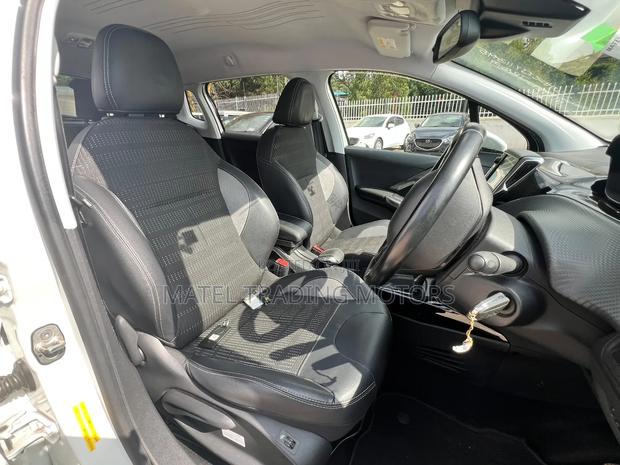 Peugeot 2008 2018 White