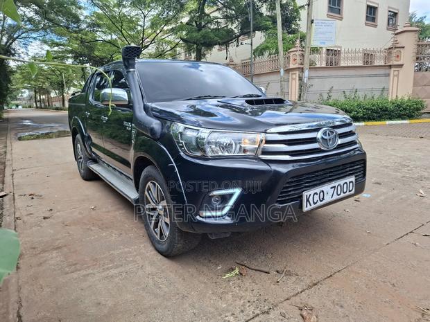 Toyota Hilux 3.0 D-4D 4x4 2012 Black