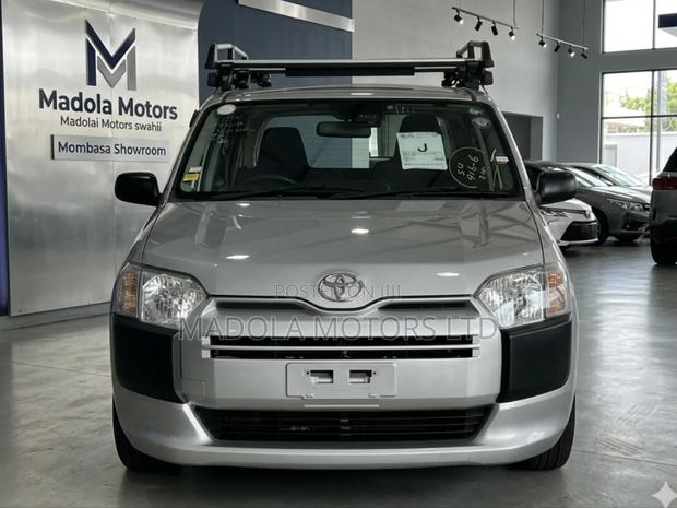 Toyota Probox 1.5 DX 2WD 2020 Silver