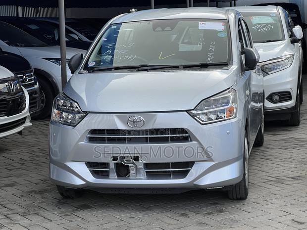 Daihatsu Mira 2019 Gray
