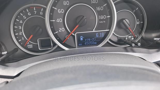 Toyota Corolla Fielder 1.5 Petrol FWD 2020 Silver