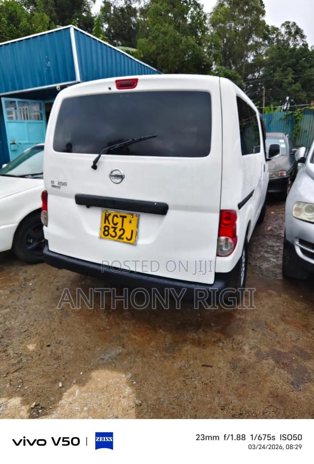 Nissan NV350 2012 White