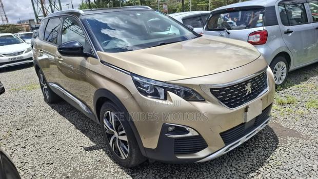 Peugeot 5008 1.6 THP 165 GT Line 2018 Gold