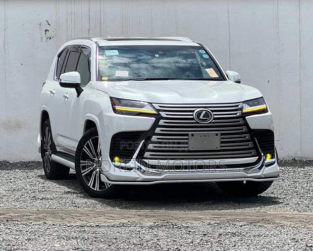 Lexus LX LX 600 2023 White