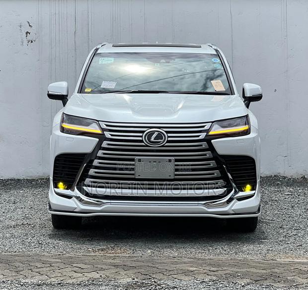 Lexus LX LX 600 2023 White