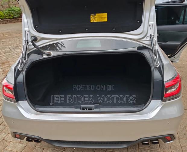 Toyota Crown 2015 White