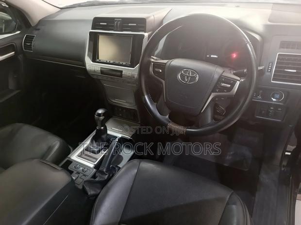 Toyota Land Cruiser Prado 2019 Black