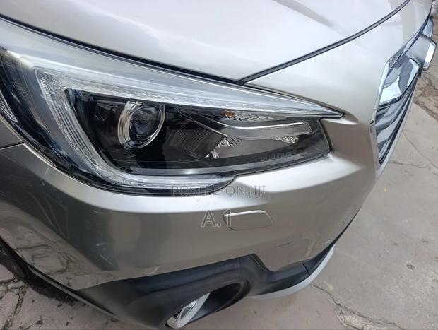 Subaru Outback 2.5i Premium AWD 2018 Brown