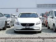 Volvo V40 2018 White for sale
