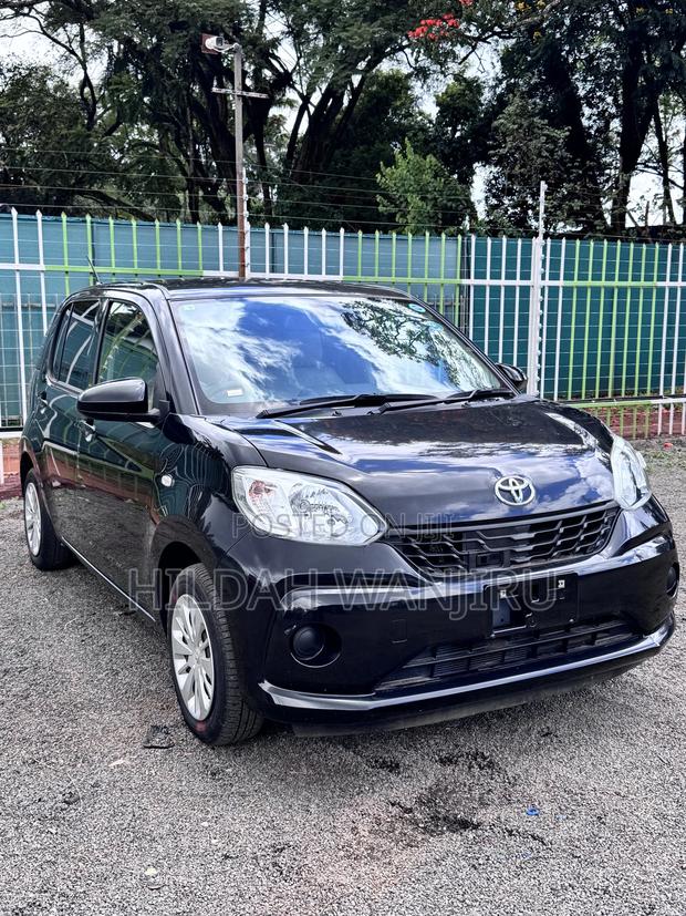 Toyota Passo 2019 Black