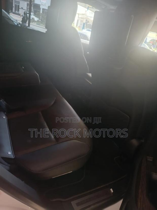 Toyota Land Cruiser Prado 2021 White