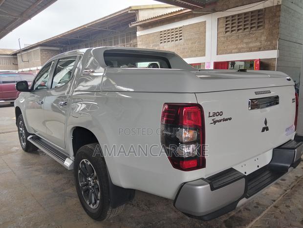 New Mitsubishi L200 2025 White