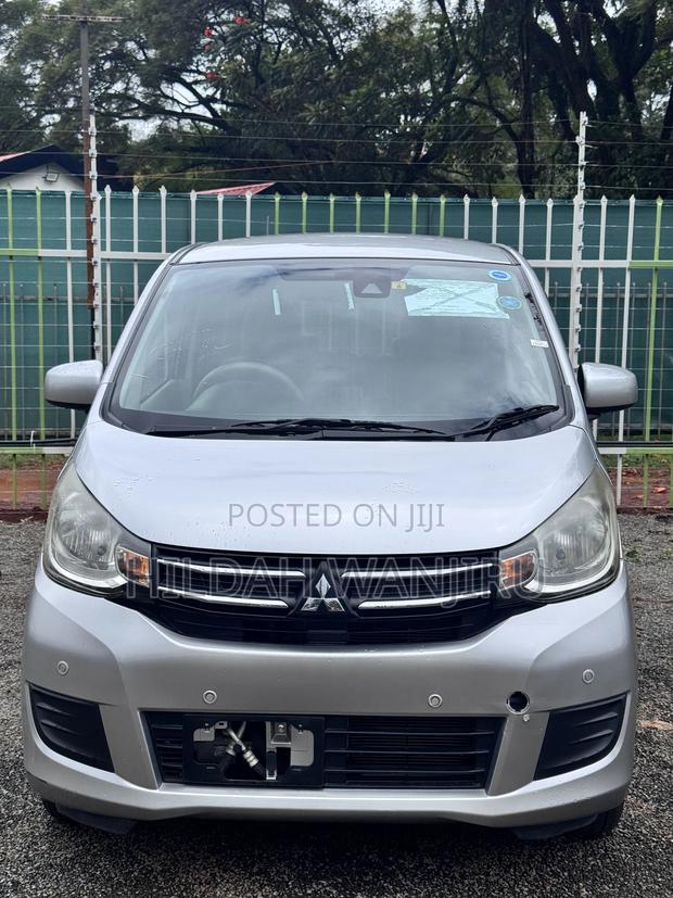 Mitsubishi EK Wagon 2018 Silver
