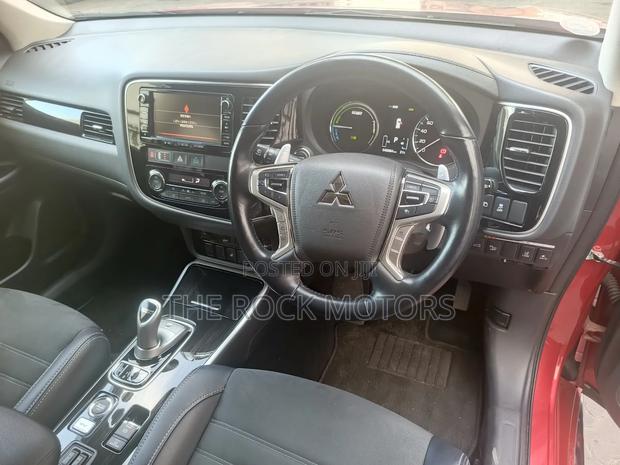 Mitsubishi Outlander 2019 Red