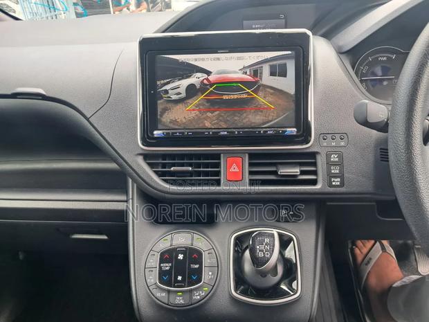 Toyota Noah 2018 Gray