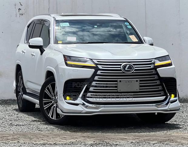 Lexus LX 600 2023 White