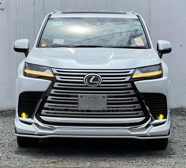 Lexus LX 600 2023 White