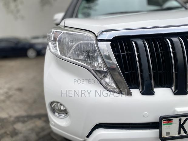Toyota Land Cruiser Prado 2017 White
