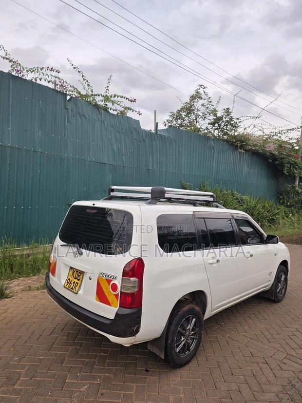 Toyota Succeed SV Premium 2014 White