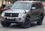 Mitsubishi Pajero 2013 Gray for sale