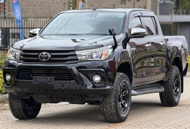 Toyota Hilux Revo Double Cab Deisel 2.4 AWD 2019 Black