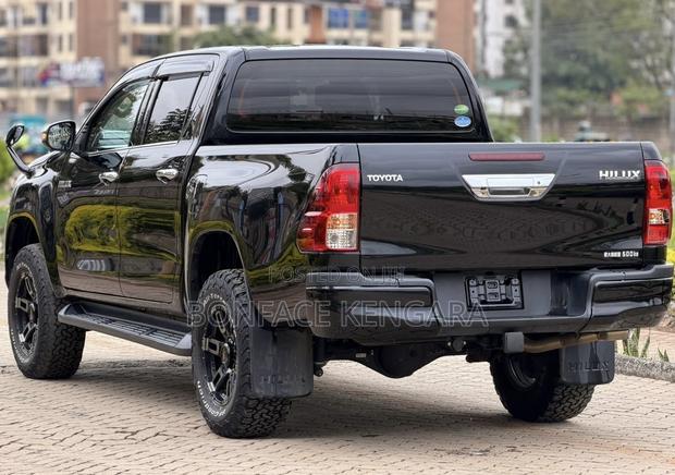 Toyota Hilux Revo Double Cab Deisel 2.4 AWD 2019 Black