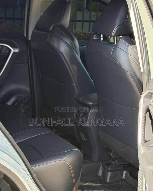 Toyota RAV4 Adventure 2019 Green