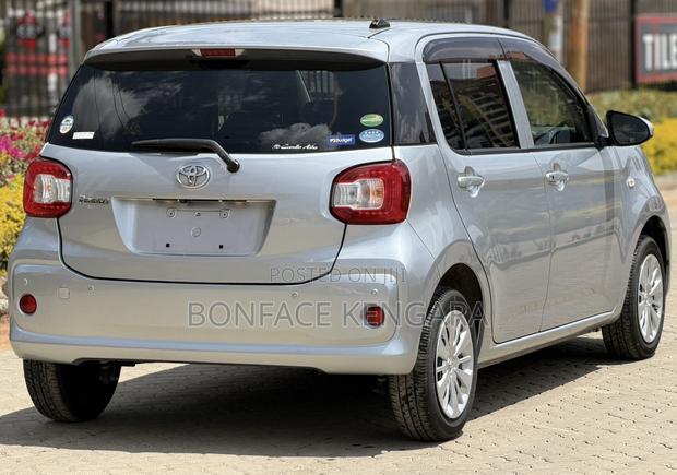 Toyota Passo 1.0 FWD 2020 Silver