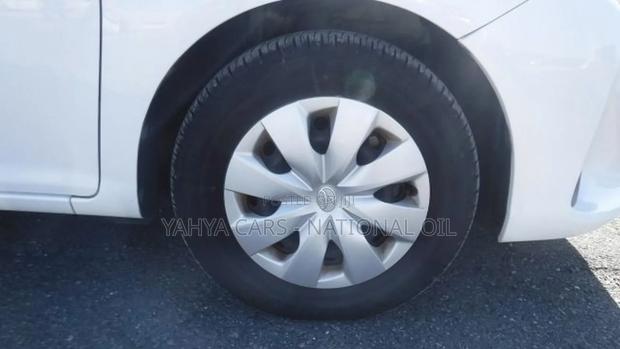 Toyota Axio 1.3 X 2WD 2019 White