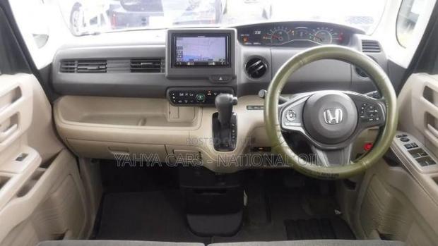 Honda N-Box 660 FWD 2018 White