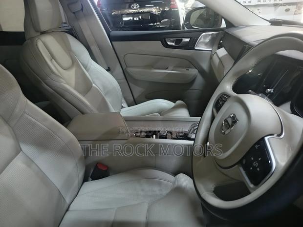 Volvo XC60 2019 Black