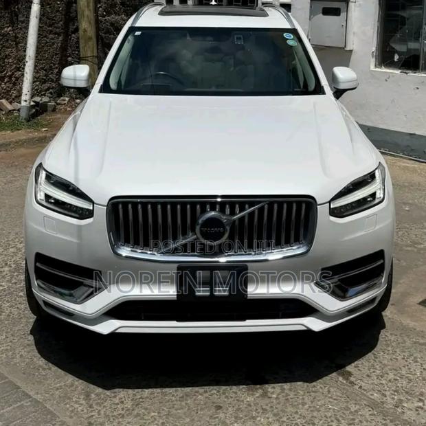 Volvo XC90 2020 Off white