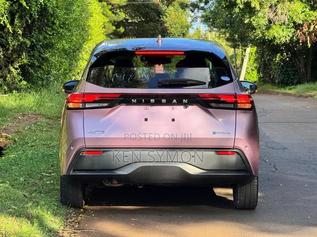 Nissan Note 1.2 Hybrid 2021 Pink